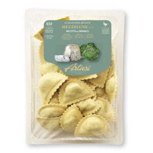 Mezzelune con ricotta e spinaci